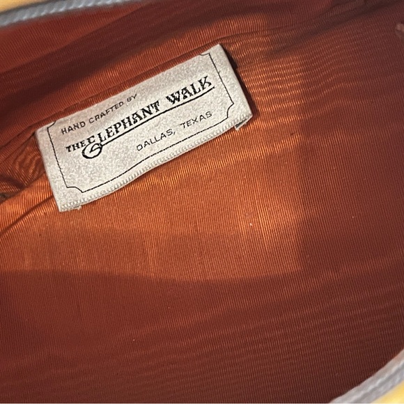 Vintage Elephant Walk Kilim Rug Handbag 80s
Barrel Duffle - Picture 8 of 9